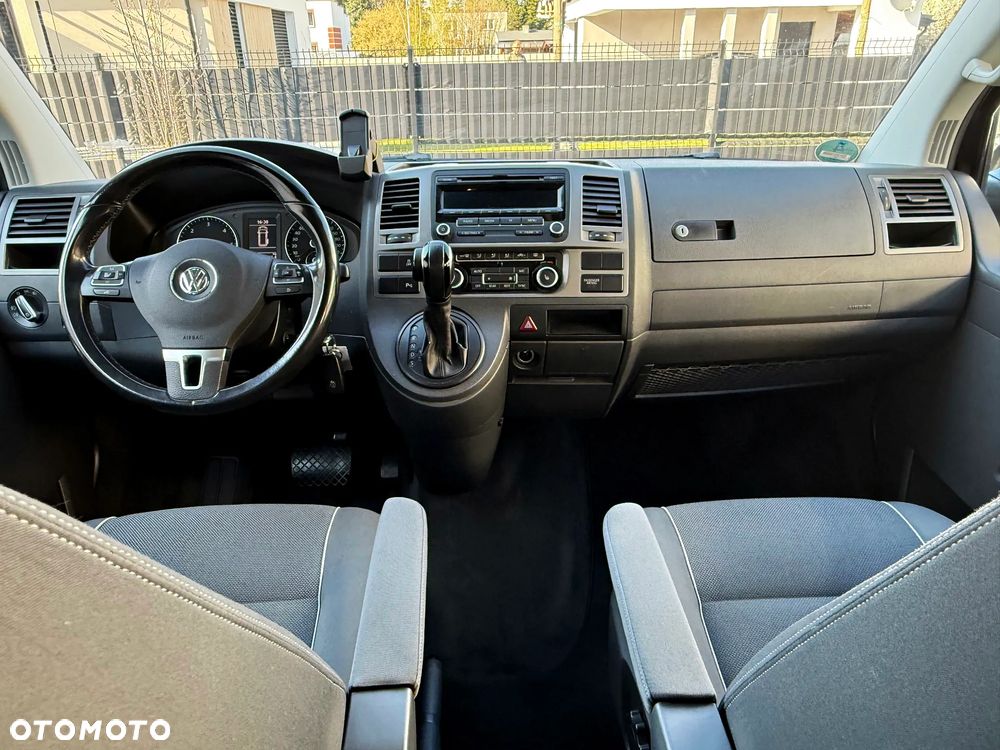 Volkswagen Multivan - 20