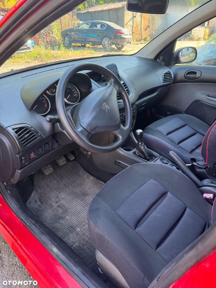 Peugeot 206 - 18