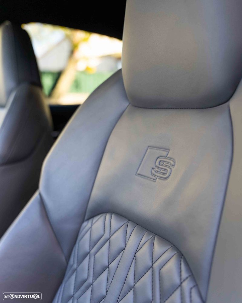 Audi e-tron 55 quattro S line - 24