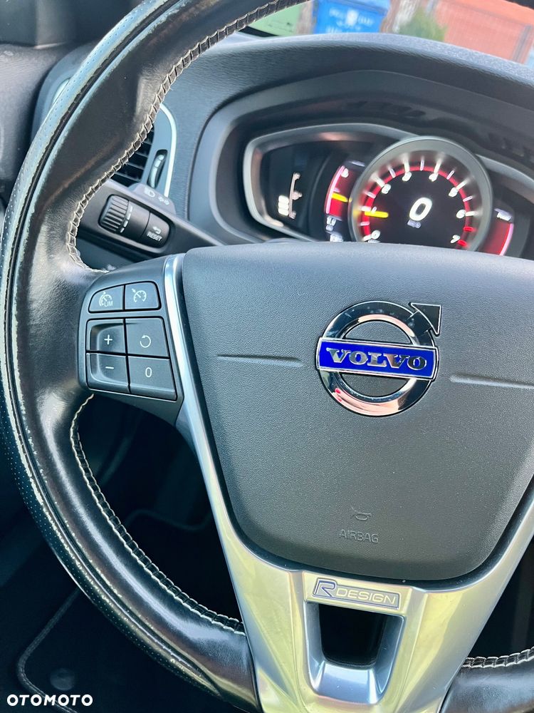 Volvo V40 T2 RDesign - 22