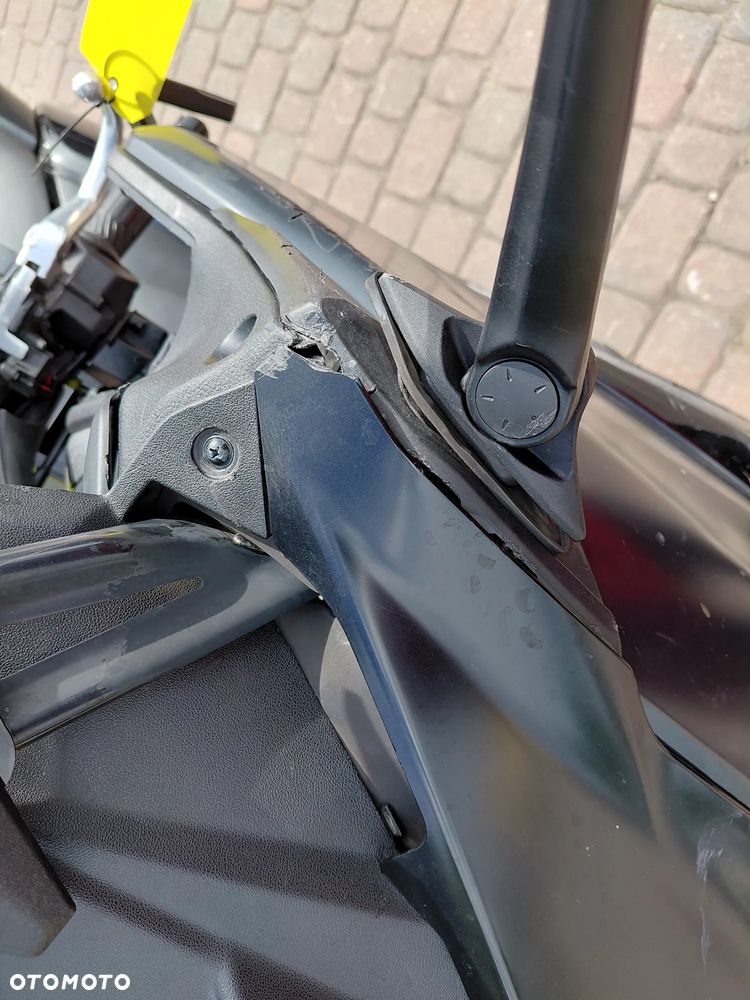 Yamaha Tmax - 21
