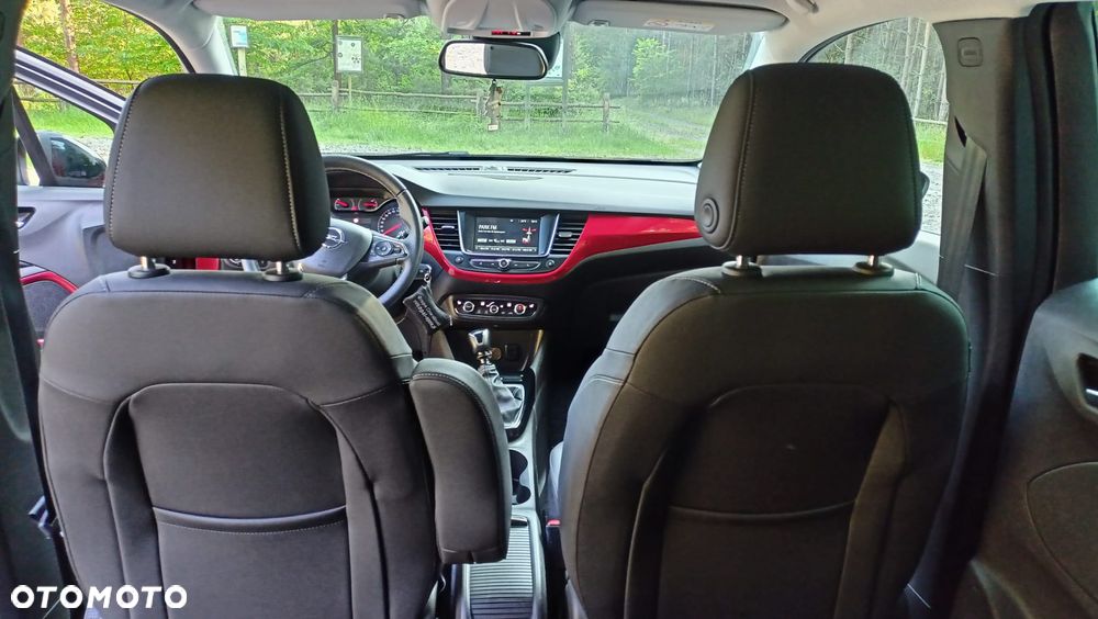 Opel Crossland X - 12