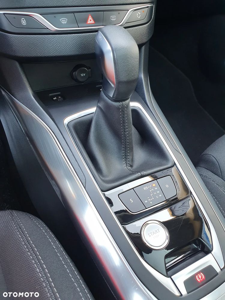 Peugeot 308 BlueHDi 180 EAT8 Stop & Start GT - 25
