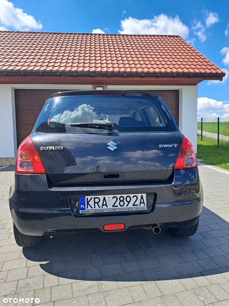 Suzuki Swift - 10