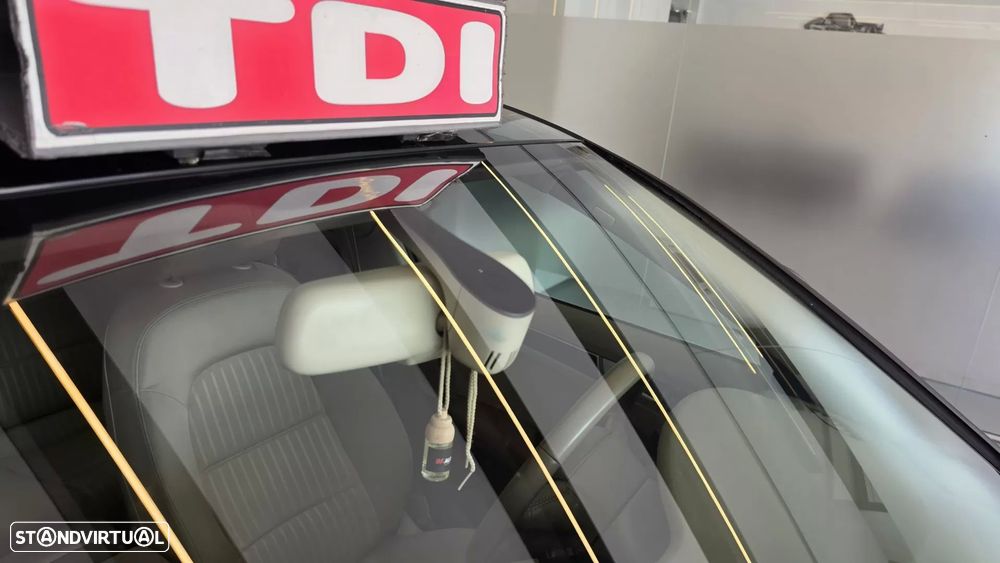 Audi A4 2.0 TDI exclusive - 24