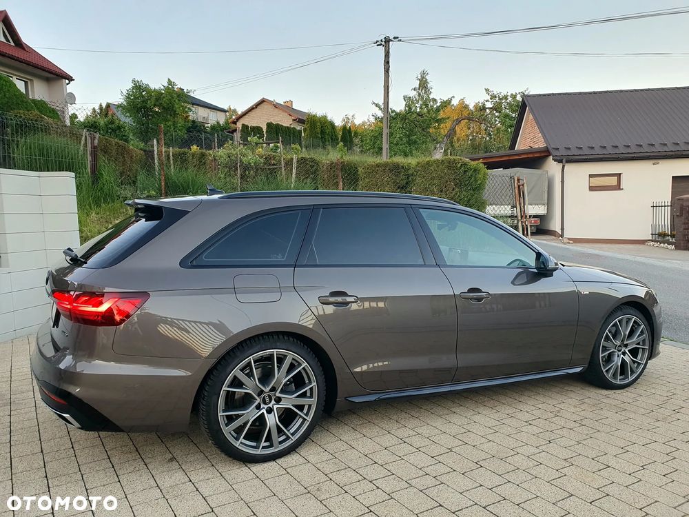 Audi A4 Avant 40 TDI quattro S tronic S line - 12