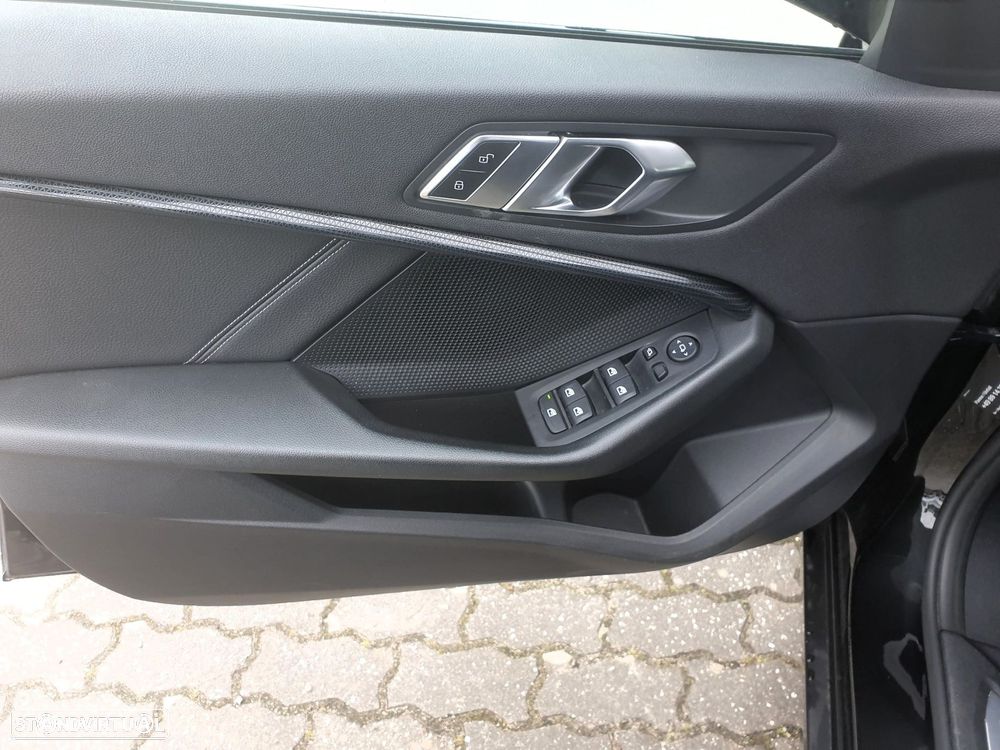 BMW 116 d Aut. Sport Line - 7