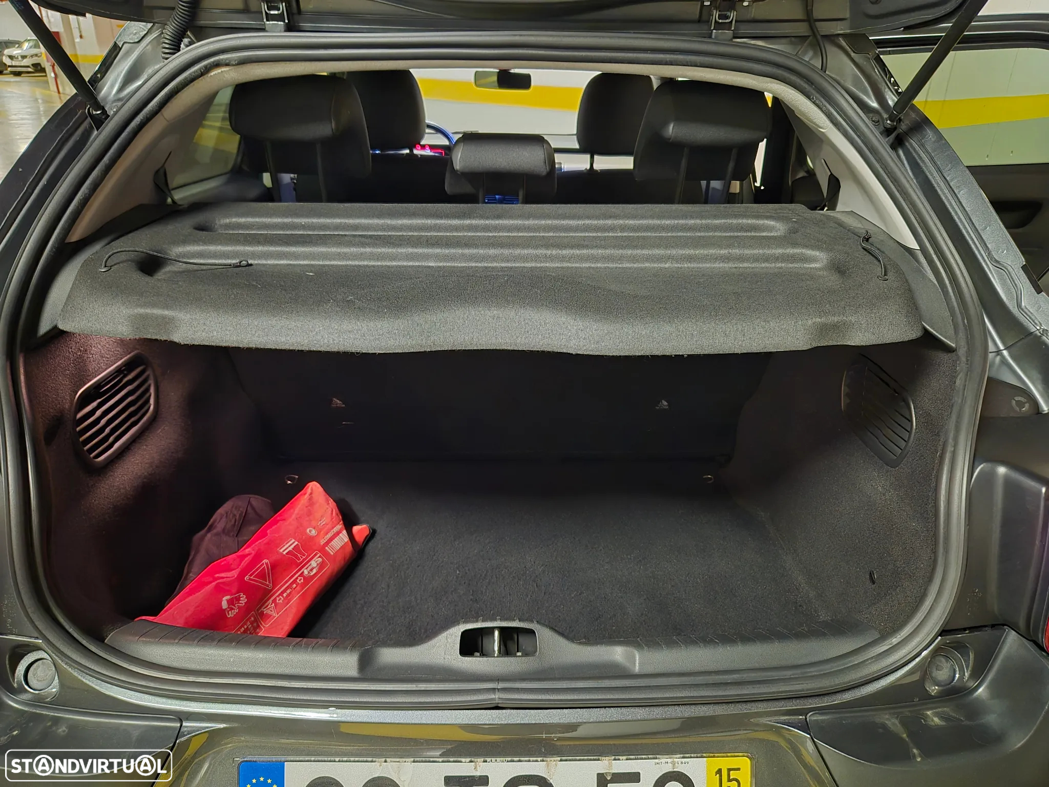 Citroën C4 Cactus BlueHDi 100 Stop&Start Shine - 33