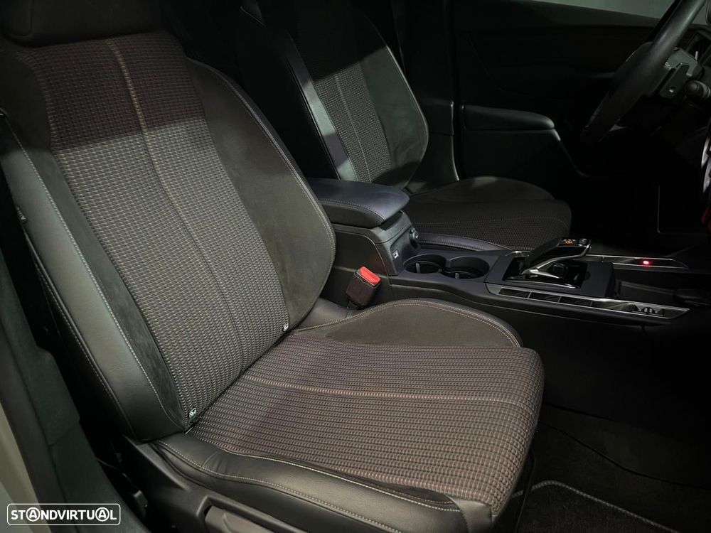 DS DS3 Crossback - 13