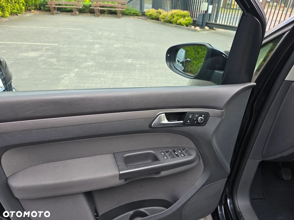 Volkswagen Touran 1.6 TDI DPF BlueMotion Technology Comfortline - 35