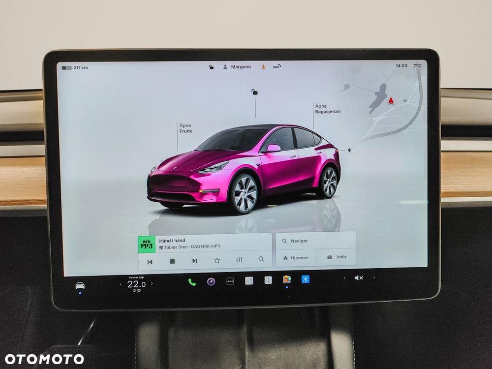 Tesla Model Y Long Range AWD - 4