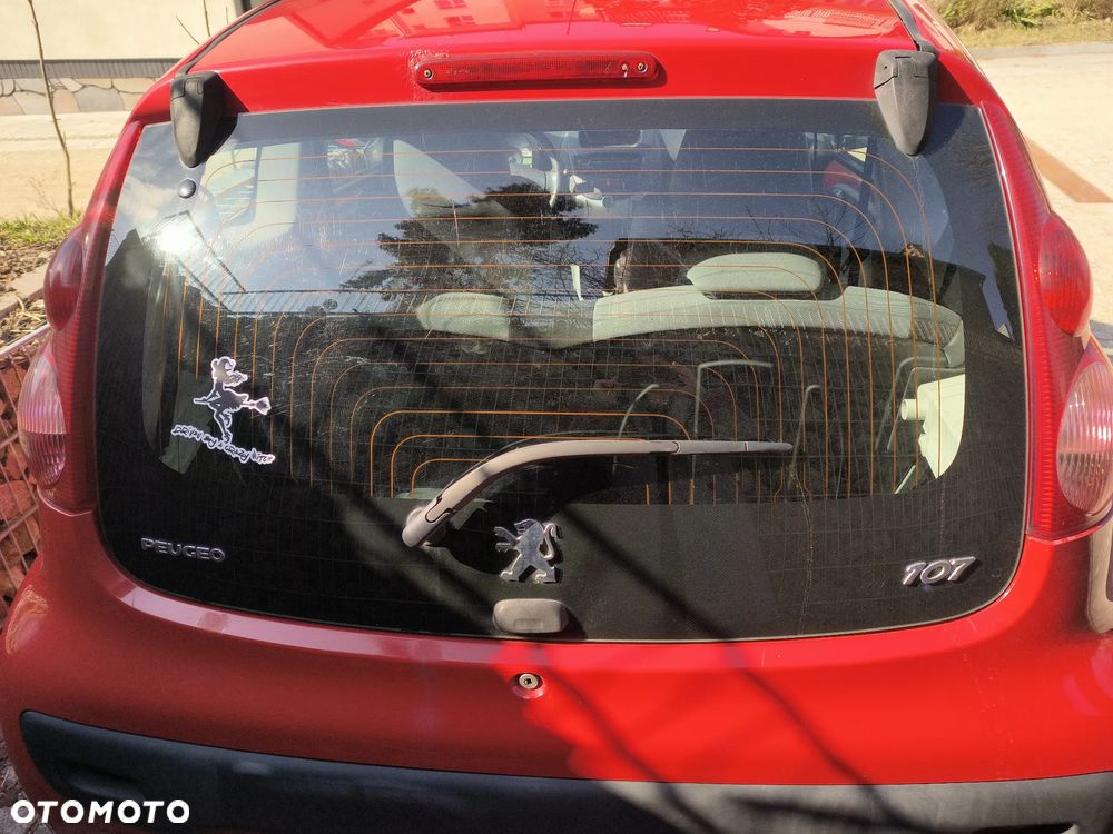 Peugeot 107 1.0 Happy - 4