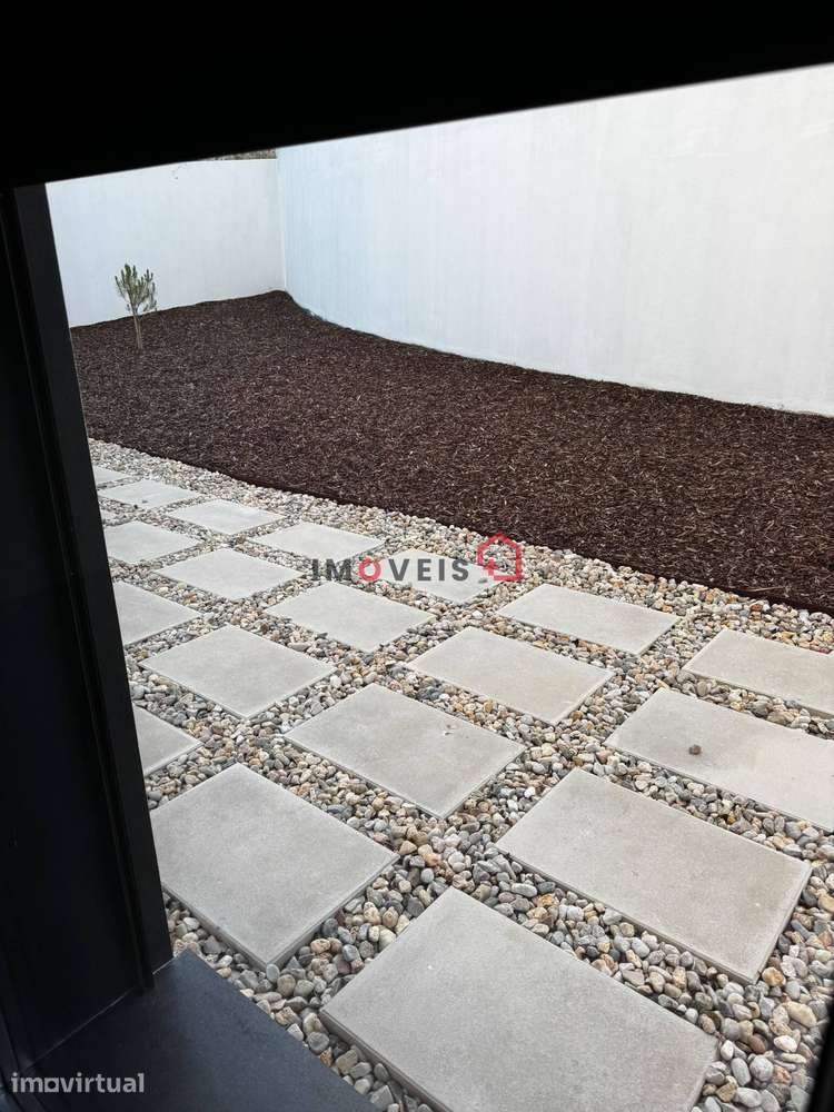 APARTAMENTO T1 – BAROSA - Grande imagem: 5/9