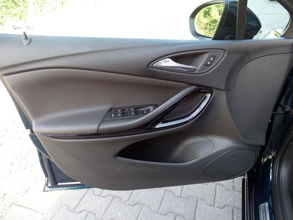 Opel Astra 1.4 Turbo Innovation - 18