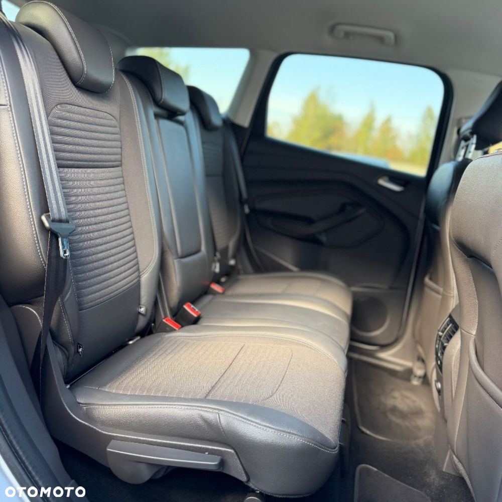 Ford Kuga - 21