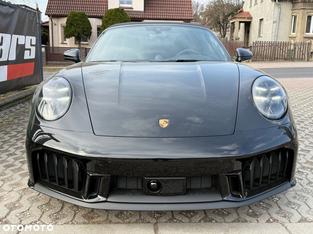 Porsche 911 Targa 4 GTS PDK - 4