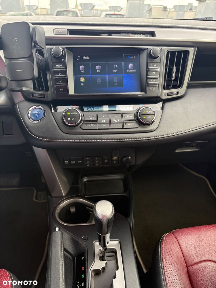 Toyota RAV4 Hybrid Selection 4x4 - 6