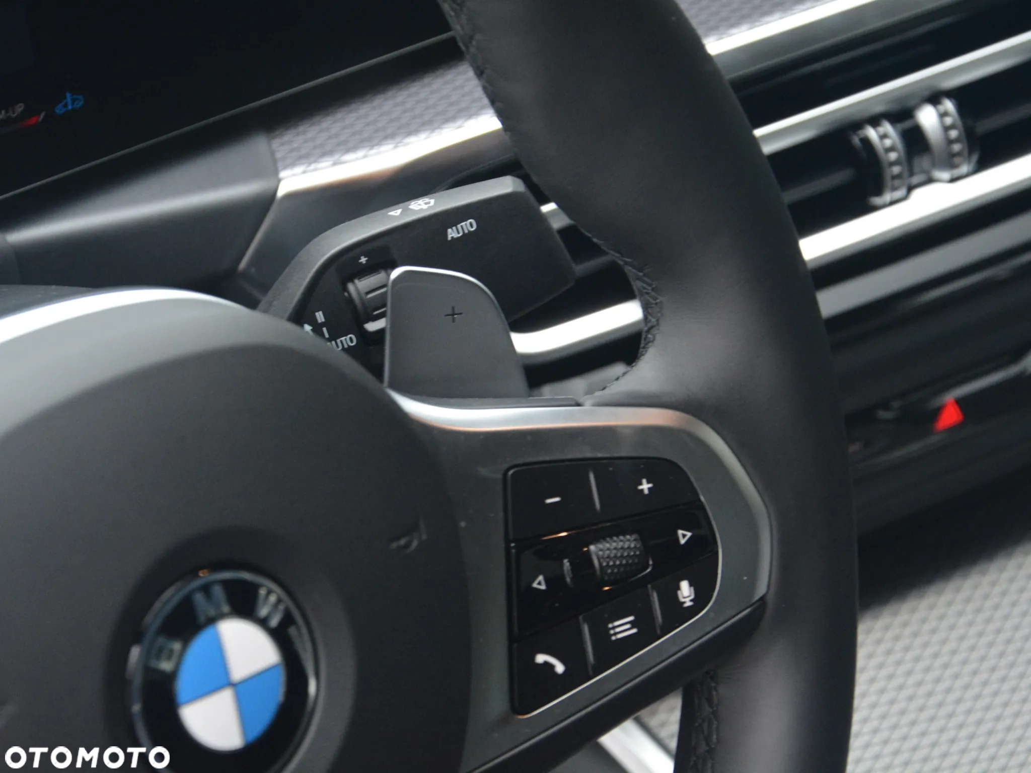 BMW Seria 3 320i xDrive M Sport - 15