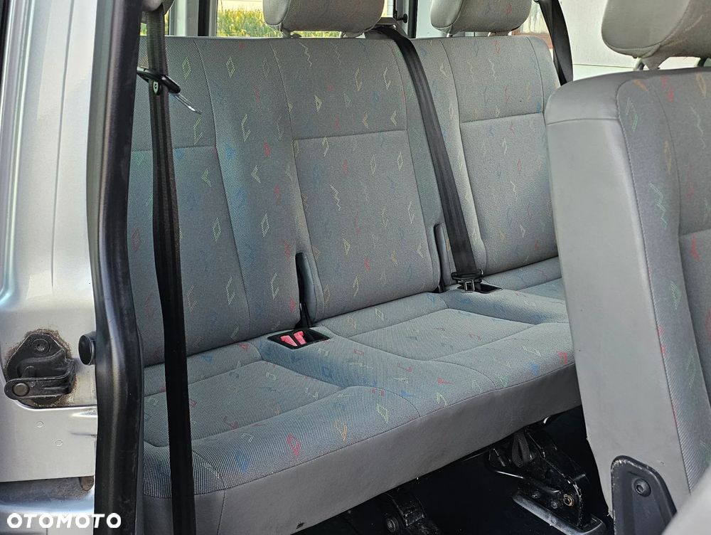 Volkswagen Transporter - 18
