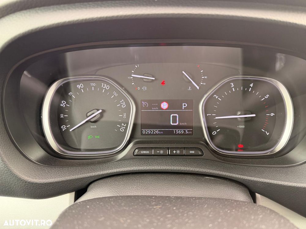 Peugeot Traveller Navette L2H1 2.0 BlueHDi 180 S&S EAT8 S&S Standard - 7