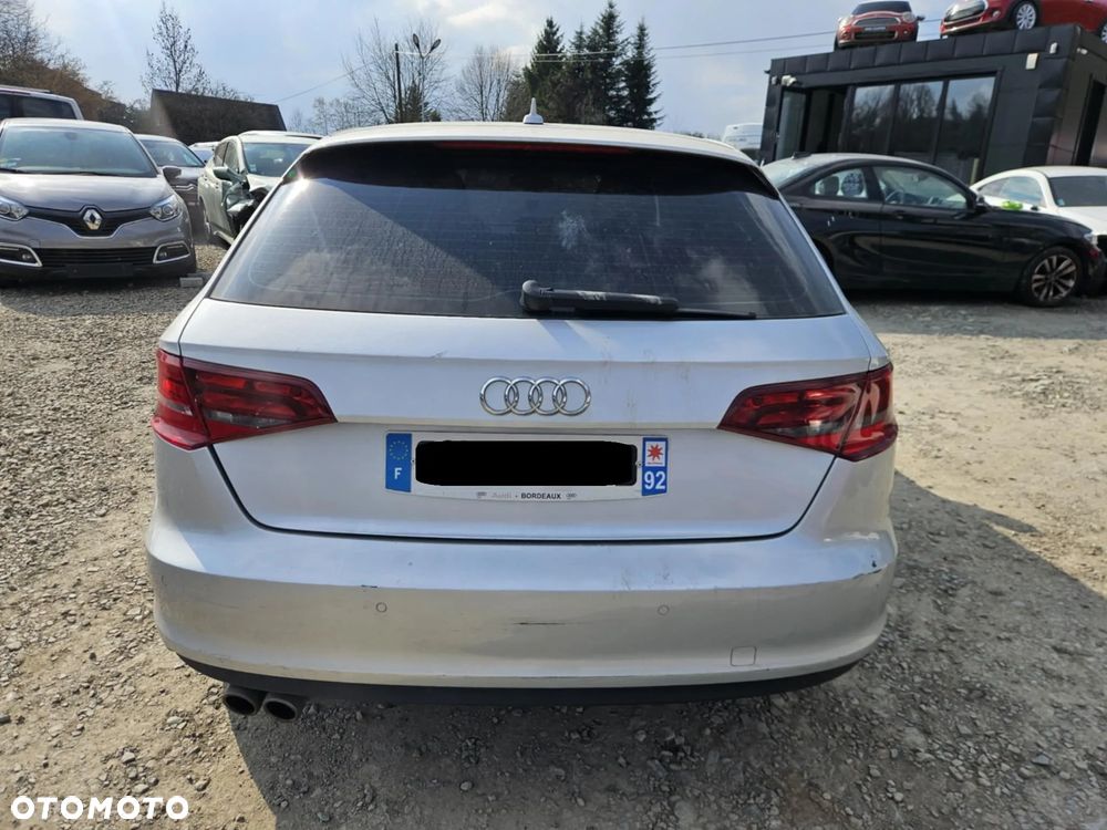 Audi A3 Sportback 2.0 TDI S tronic S line Sportpaket - 9