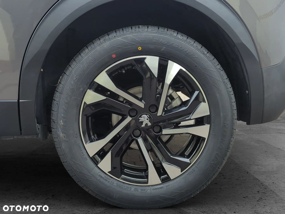 Peugeot 2008 1.2 PureTech Allure S&S - 29