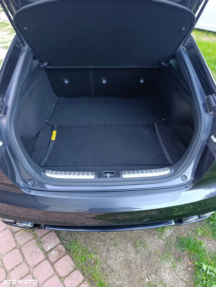 Kia Stinger - 17