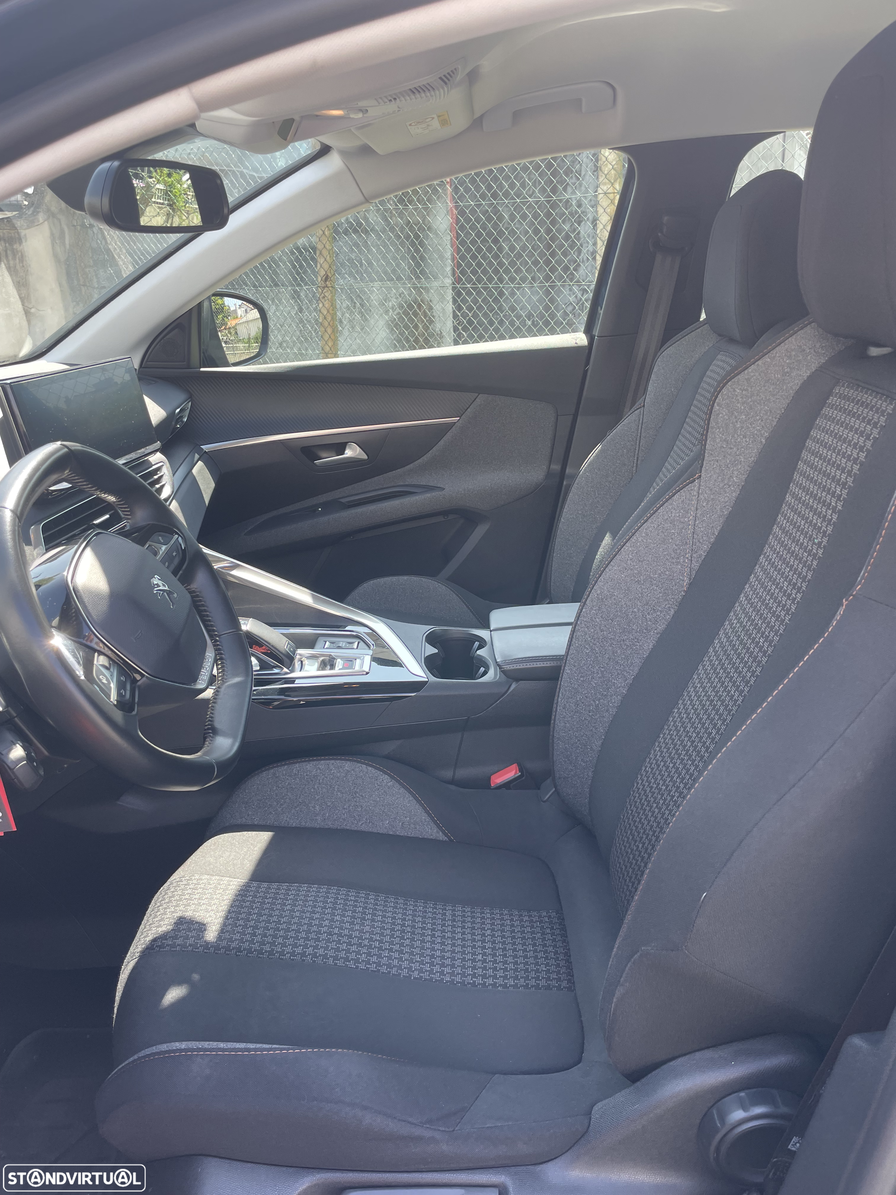 Peugeot 3008 BlueHDi 130 Stop & Start EAT8 Allure Pack - 11