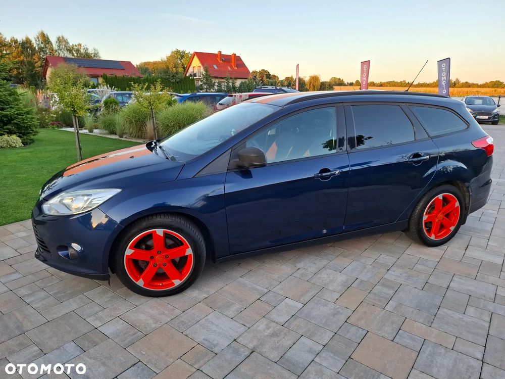 Ford Focus 1.6 TDCi DPF Champions Edition - 10