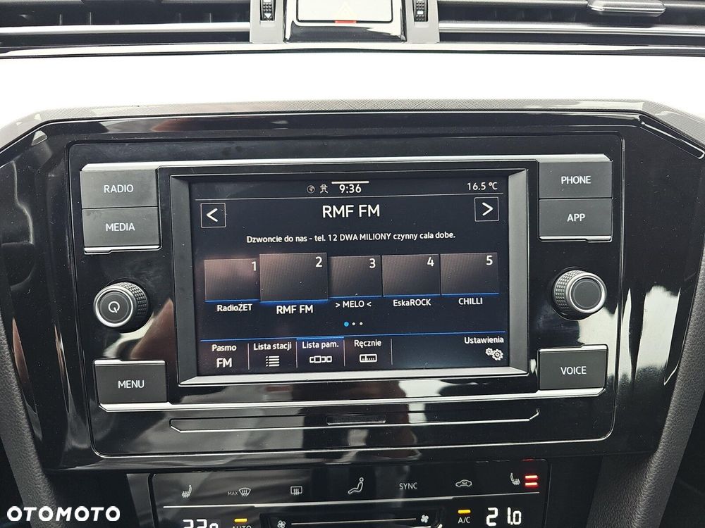 Volkswagen Passat - 18