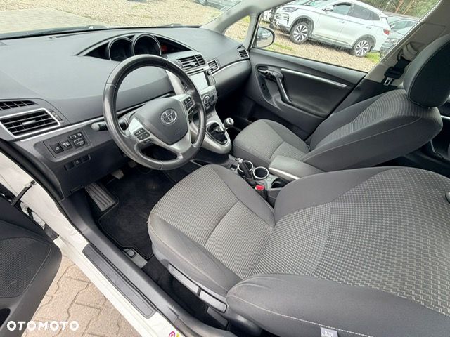 Toyota Verso 1.6 D-4D 5-Sitzer Start/Stop Executive - 6