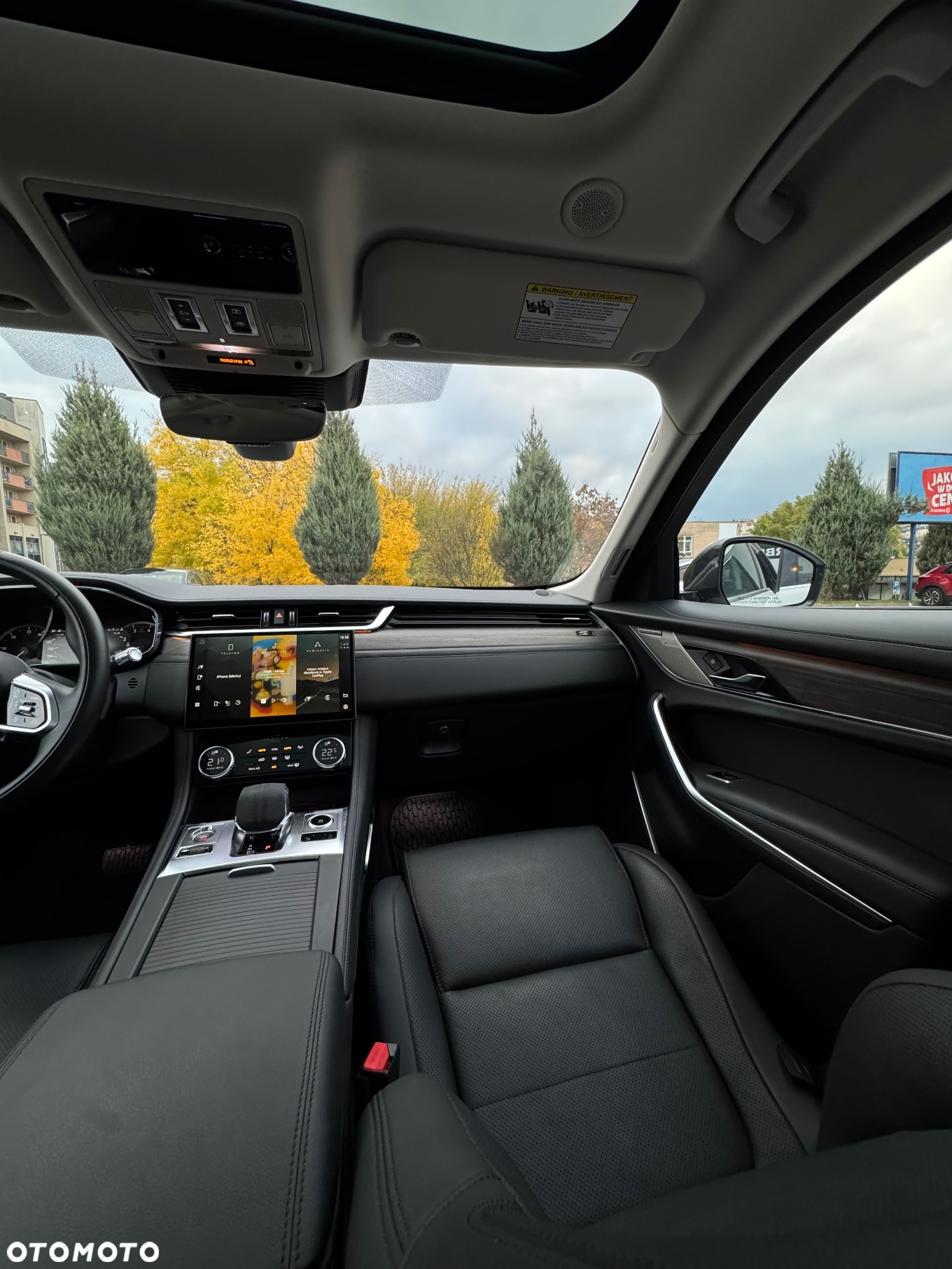 Jaguar F-Pace P250 AWD R-Dynamic SE - 20