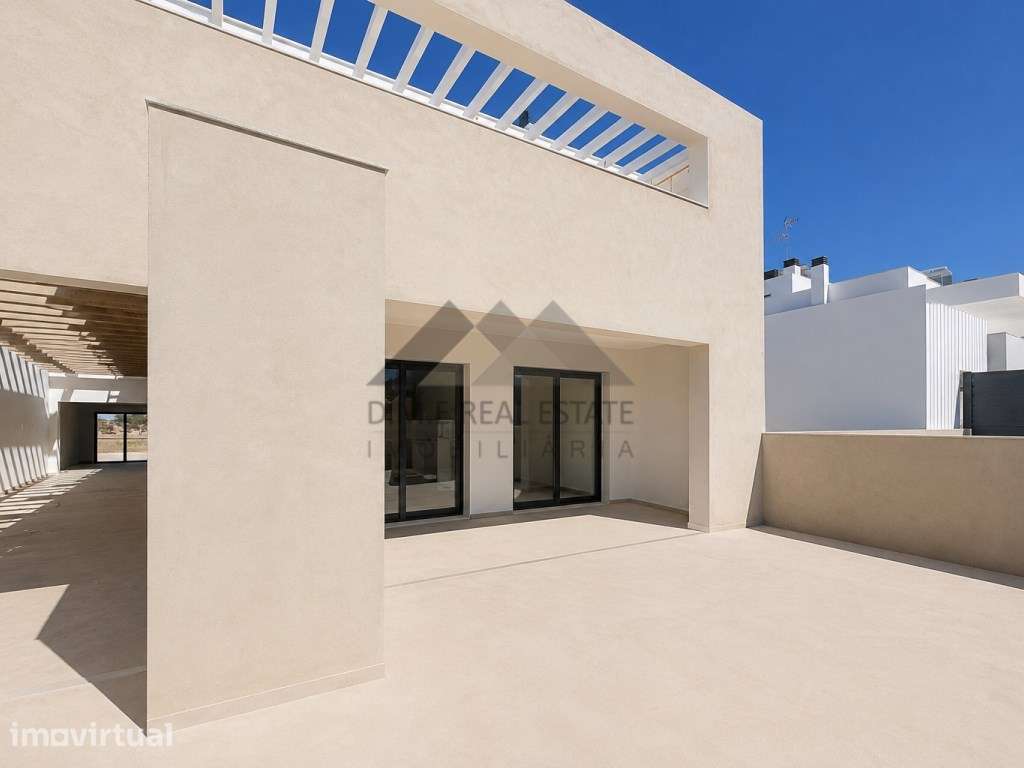 Moradia T2 + 2 com Piscina Privativa no Turquesa Residence, Castro ... - Grande imagem: 2/16