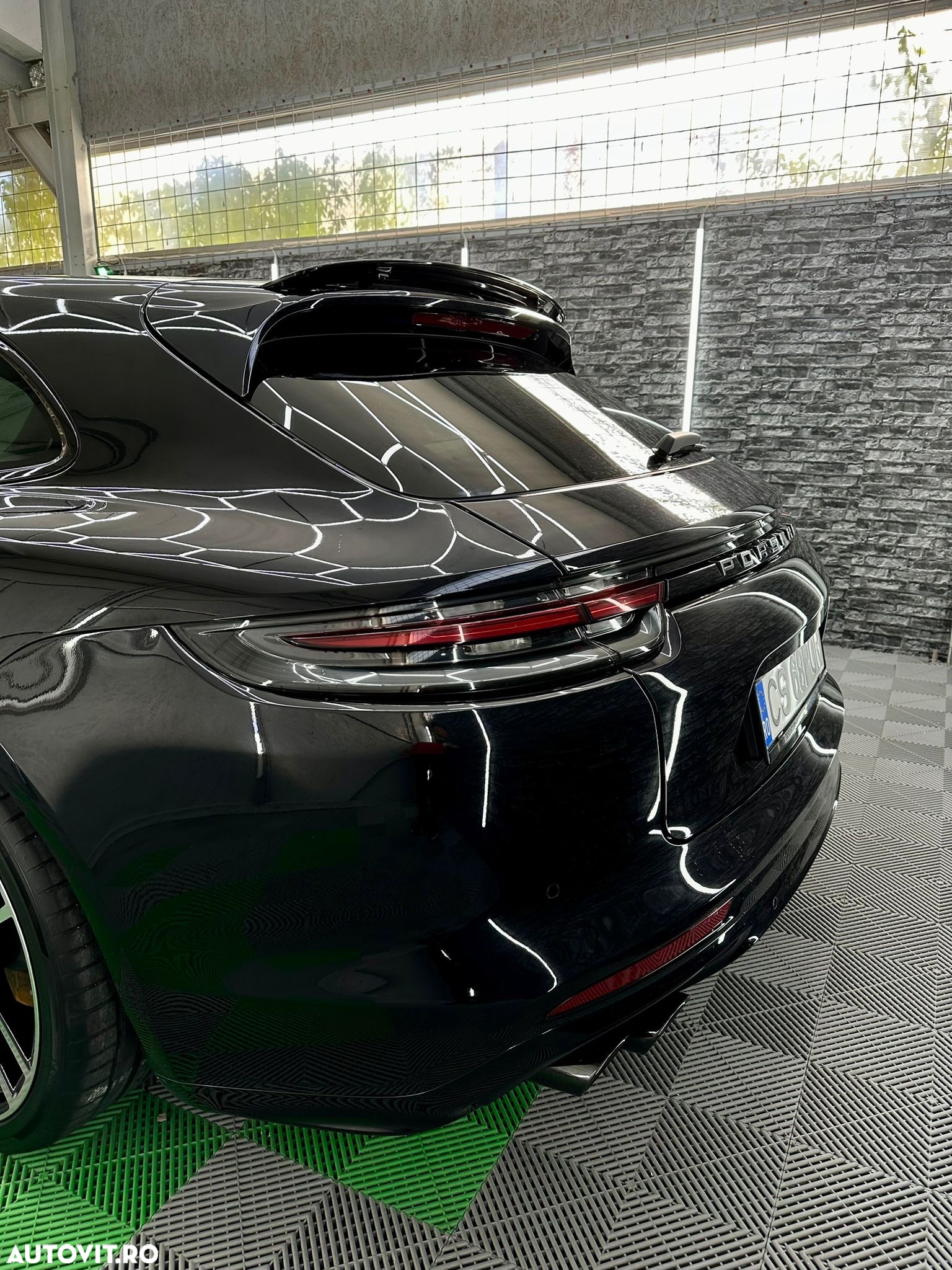 Porsche Panamera 4 - 3