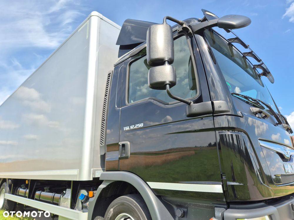 MAN TGL 12.250 3 osobowy oryginał 6.2m 7.6m HAK AUTOMAT KLIMA 12000kg ESP EURO 6 / TOP STAN / okazja nauka jazdy MOŻLIWOŚĆ DOSTOSOWANIA elka - 26