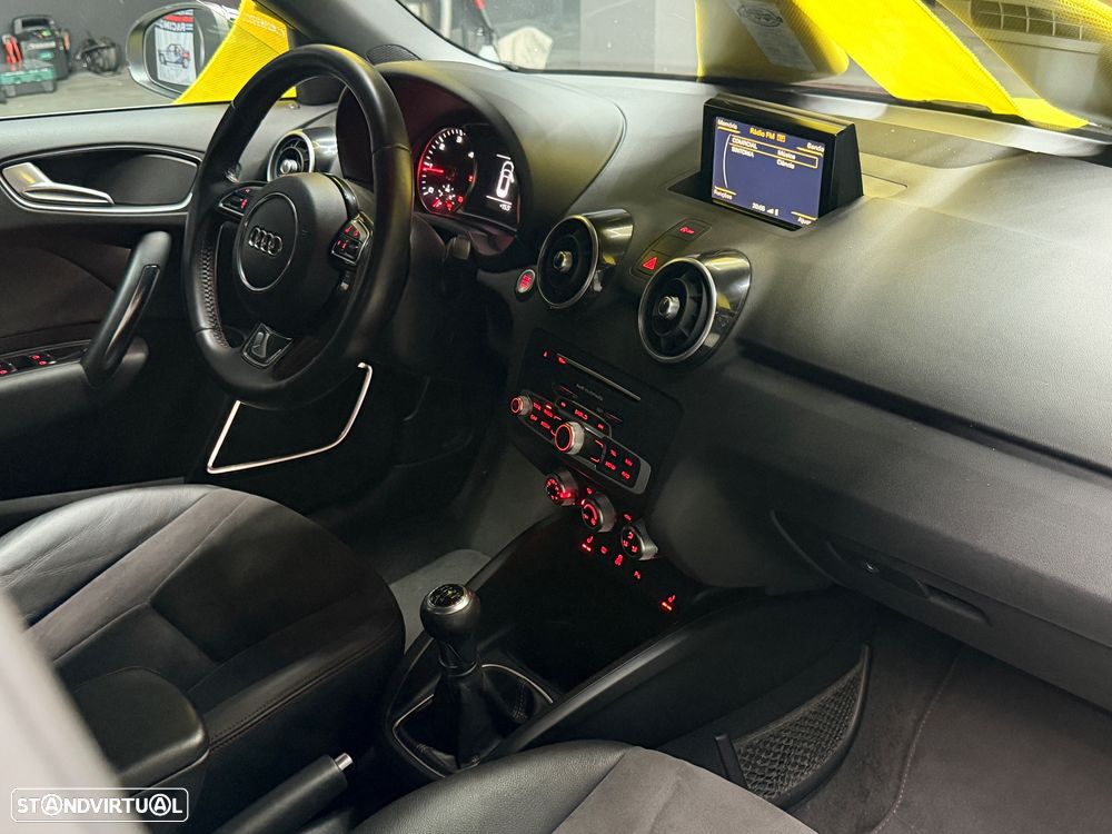 Audi A1 Sportback 1.6 TDI S-line - 24