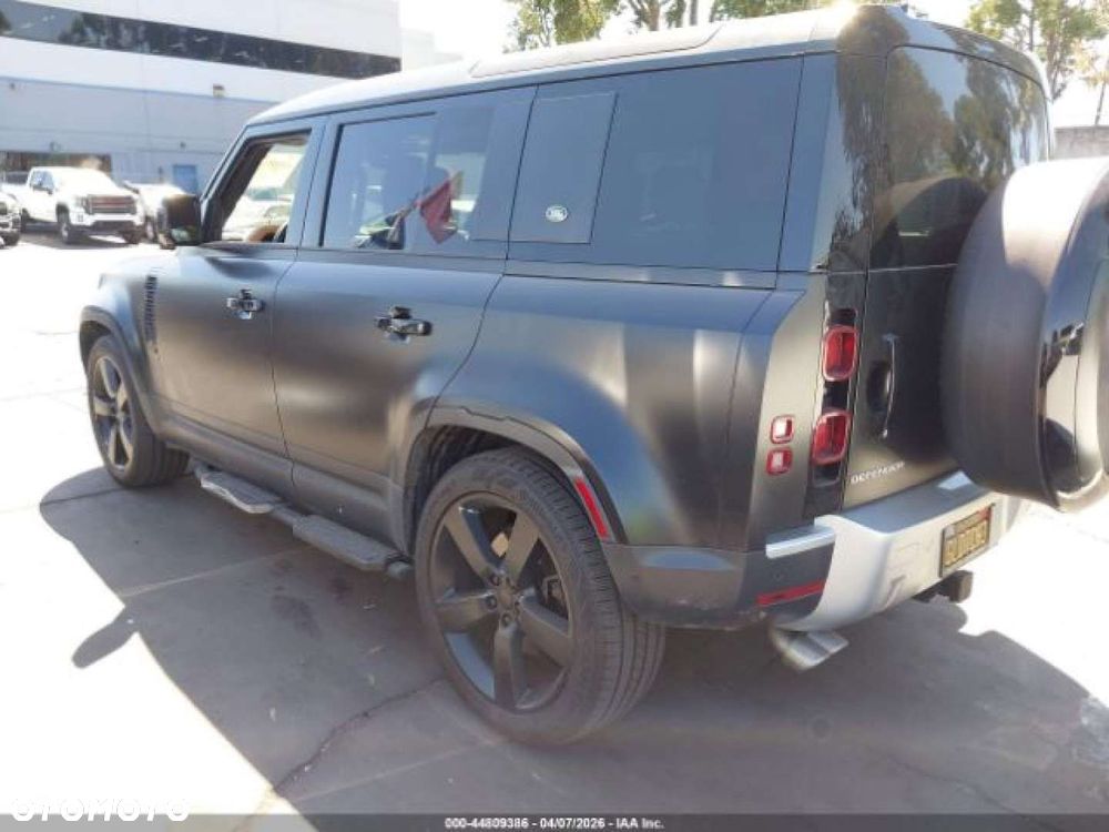 Land Rover Defender - 5
