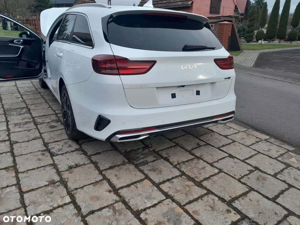 Kia Ceed 1.5 T-GDI OPF GT Line - 23