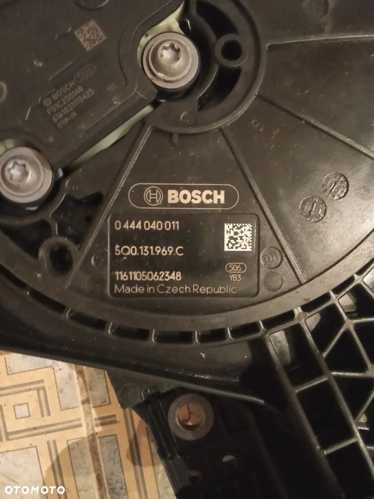 VW T-ROC Golf VII  2017 rok zbiornik AdBlue 5Q0131877n - 3