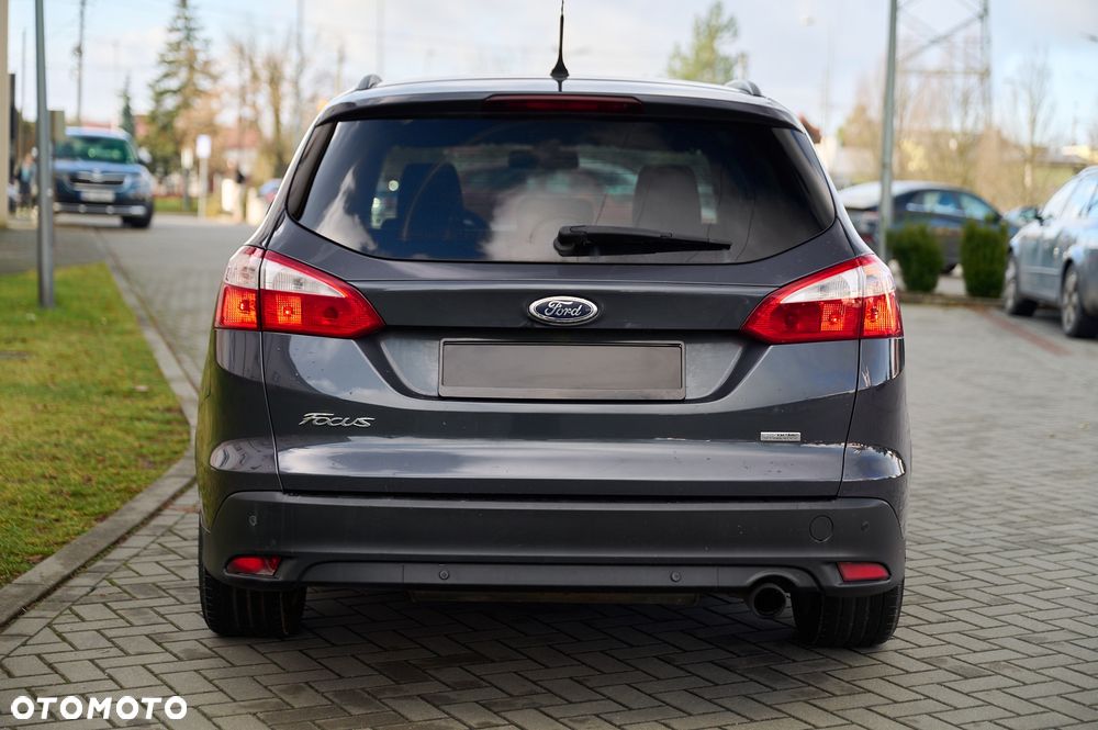 Ford Focus 1.6 EcoBoost Edition - 24