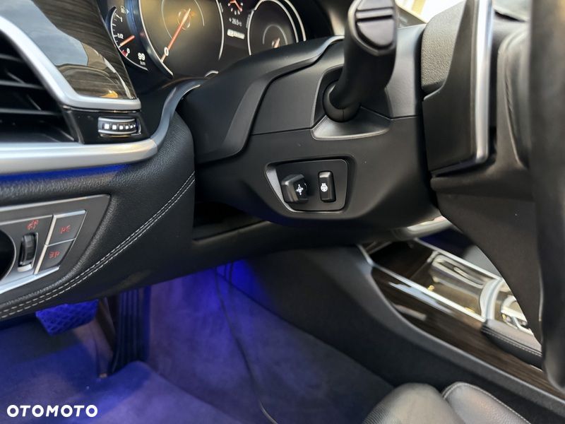 BMW Seria 7 - 20