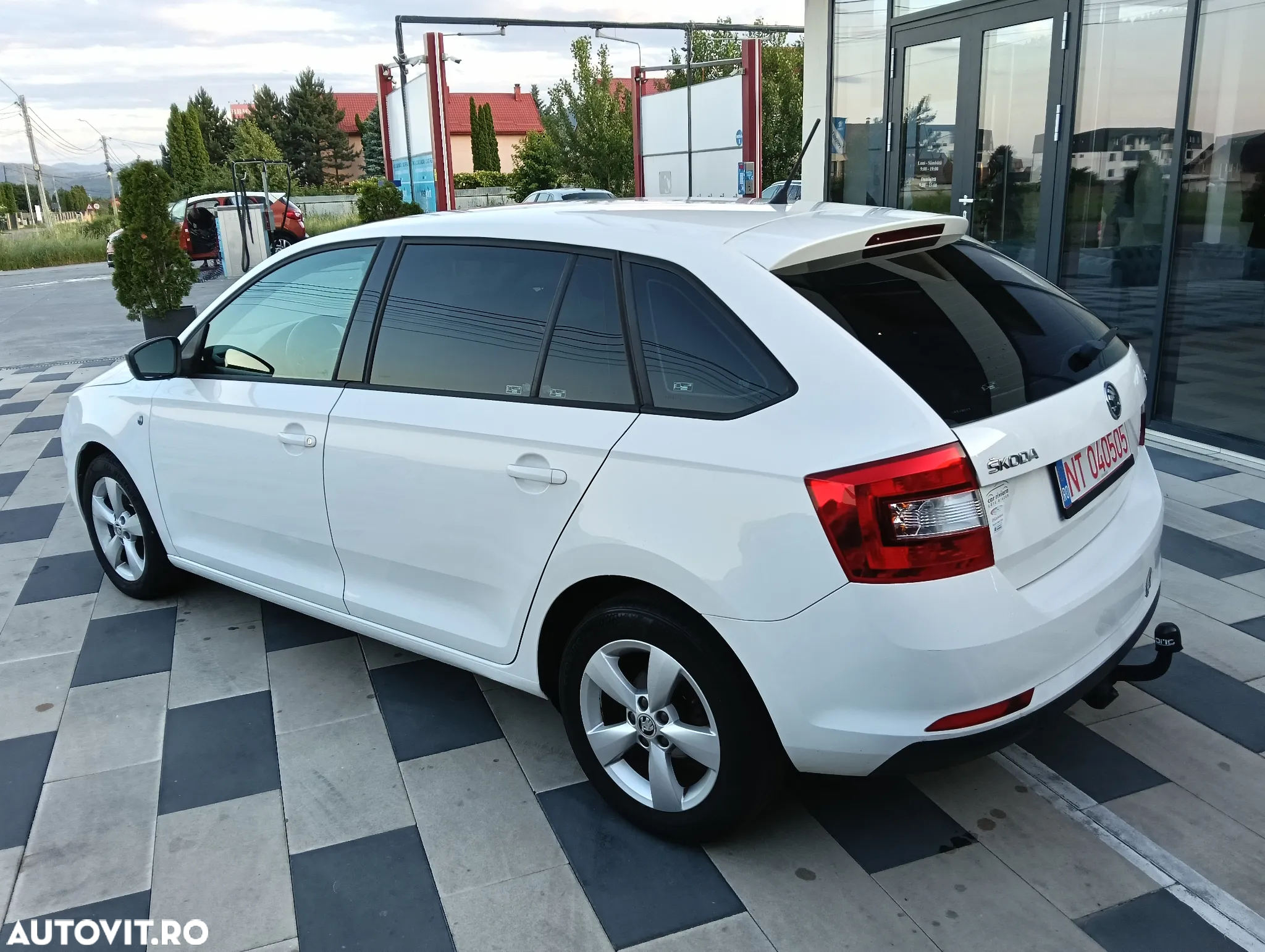 Skoda RAPID 1.2 TSI Ambition - 3