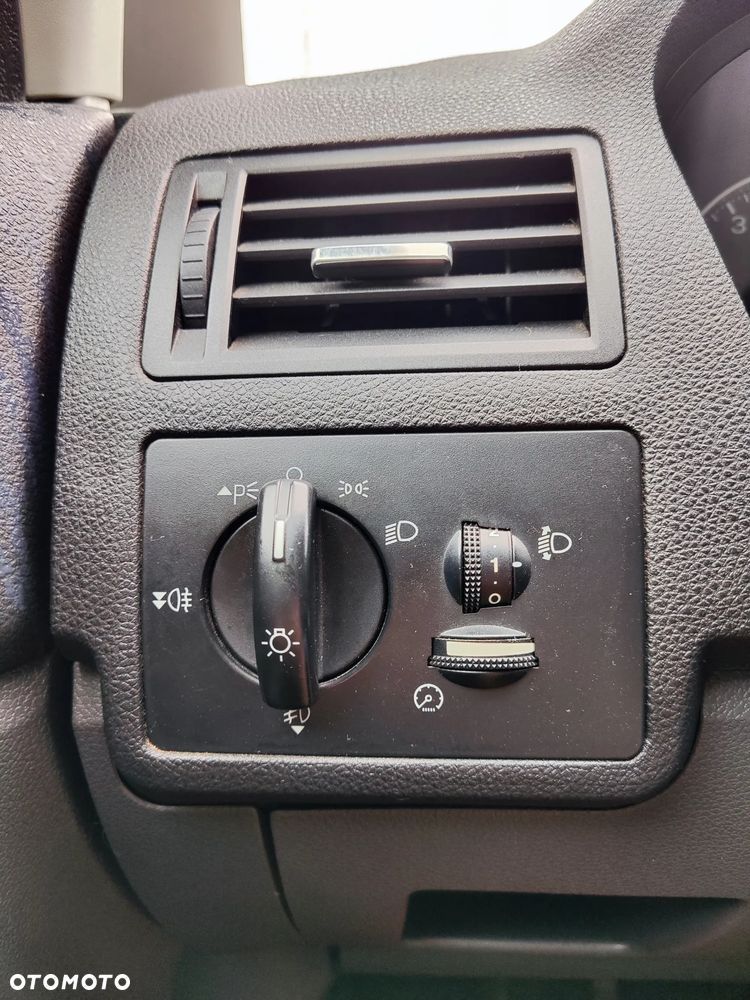 Ford C-MAX 1.8 Fun - 21