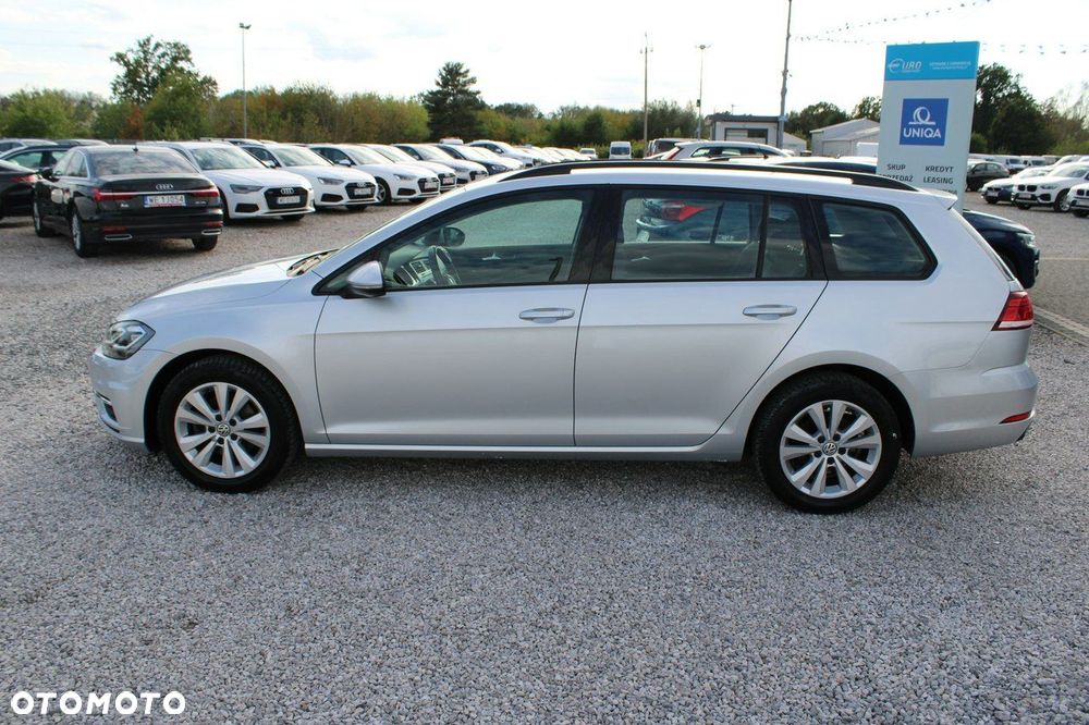Volkswagen Golf - 8