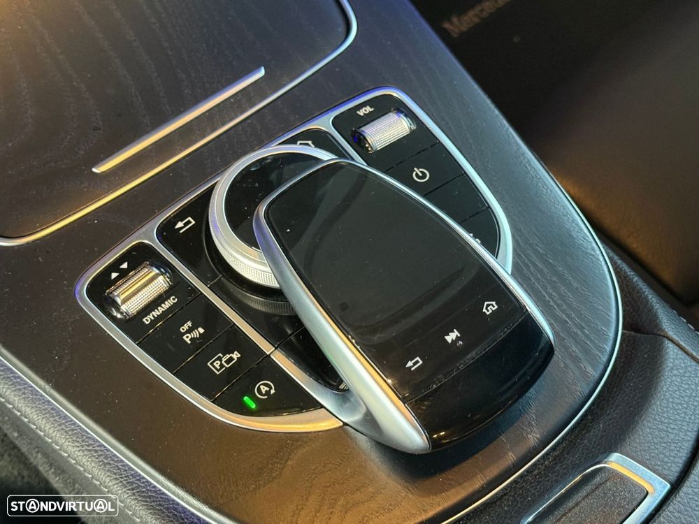 Mercedes-Benz E 220 d Coupe 9G-TRONIC AMG Line - 35