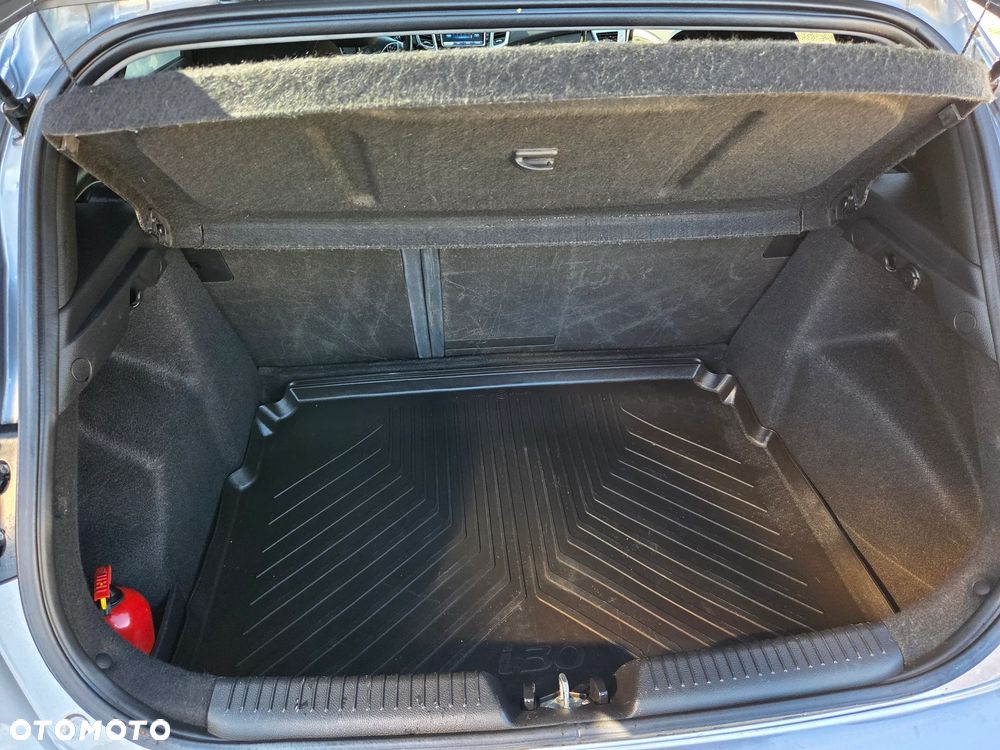Hyundai i30 1.6 Style - 8