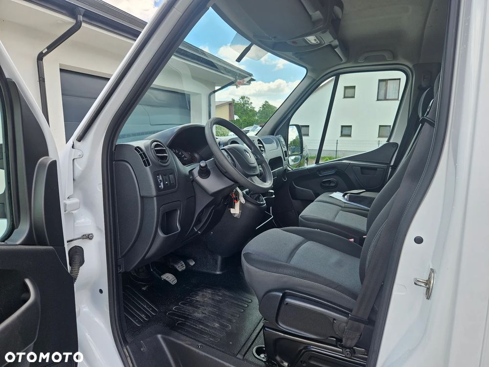 Renault Master - 18