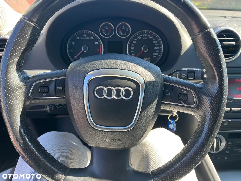 Audi A3 Sportback 1.8 TFSI Attraction - 13