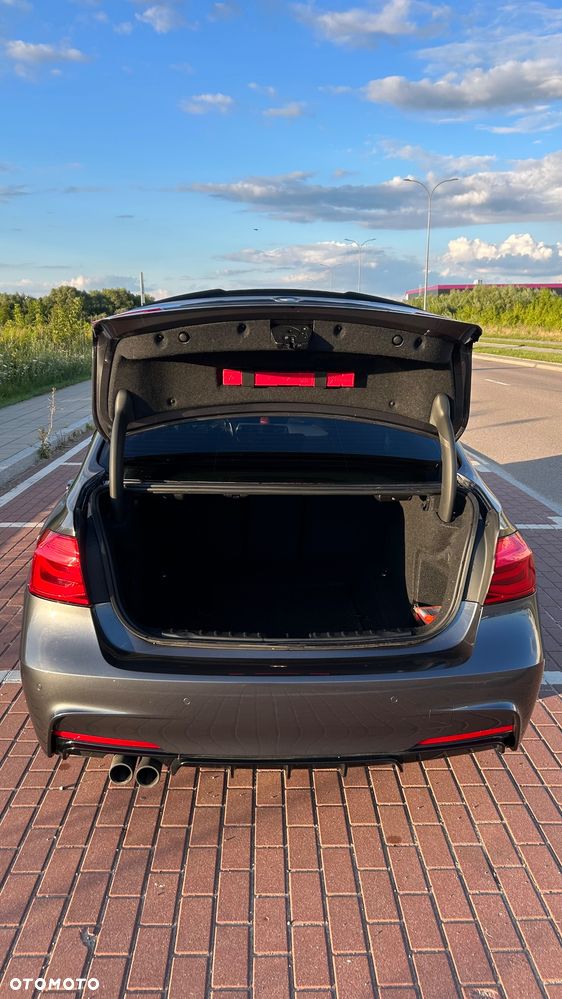 BMW Seria 3 320d M Sport Shadow - 16