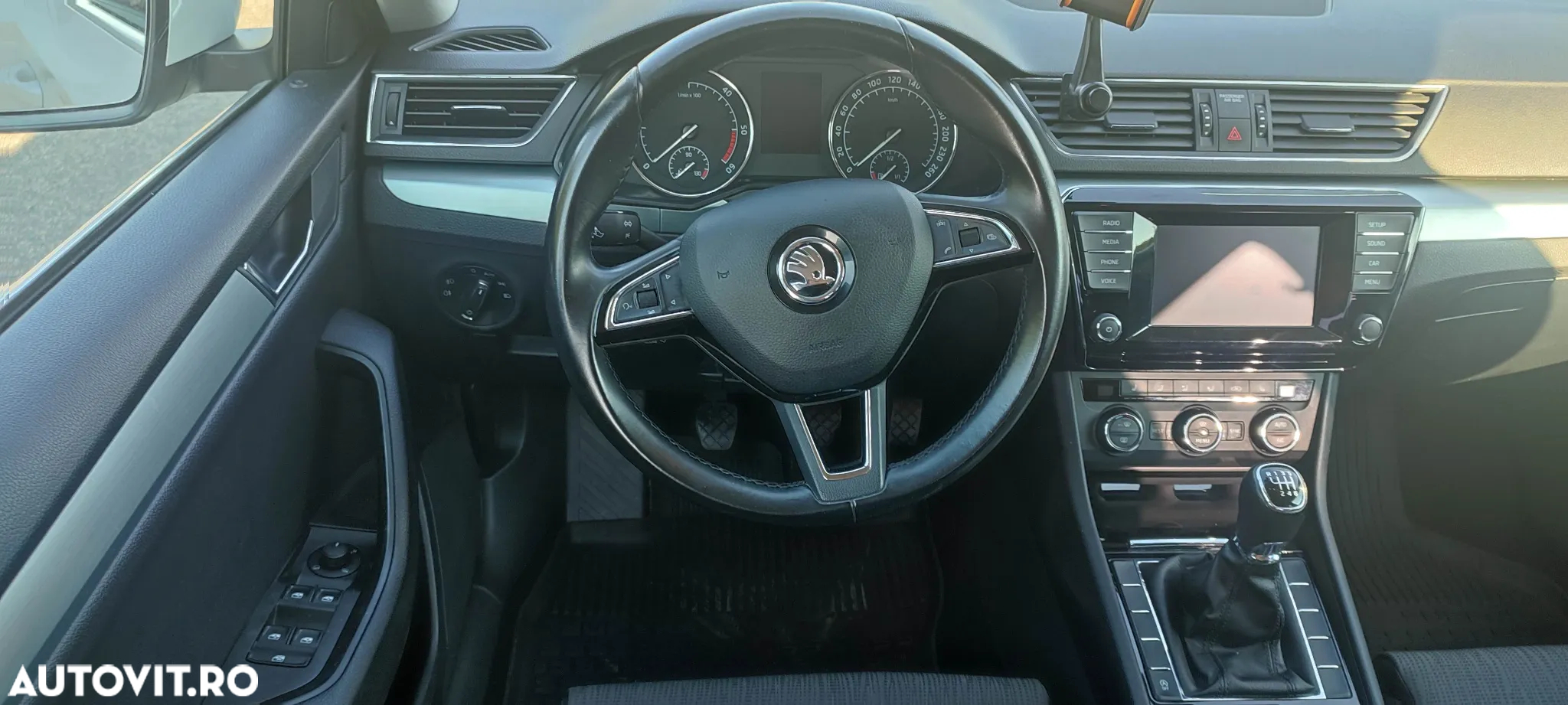 Skoda Superb 2.0 TDI Ambition - 8